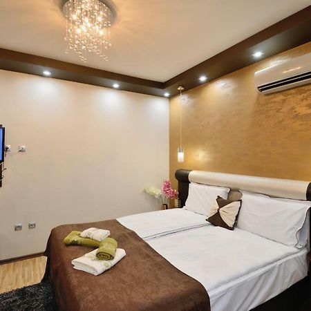 Fantasy Apartaments And Studios Avenue Комплекс Фантазия Хисаря المظهر الخارجي الصورة