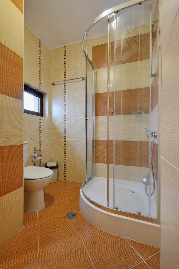 Fantasy Apartaments And Studios Avenue Комплекс Фантазия Хисаря المظهر الخارجي الصورة