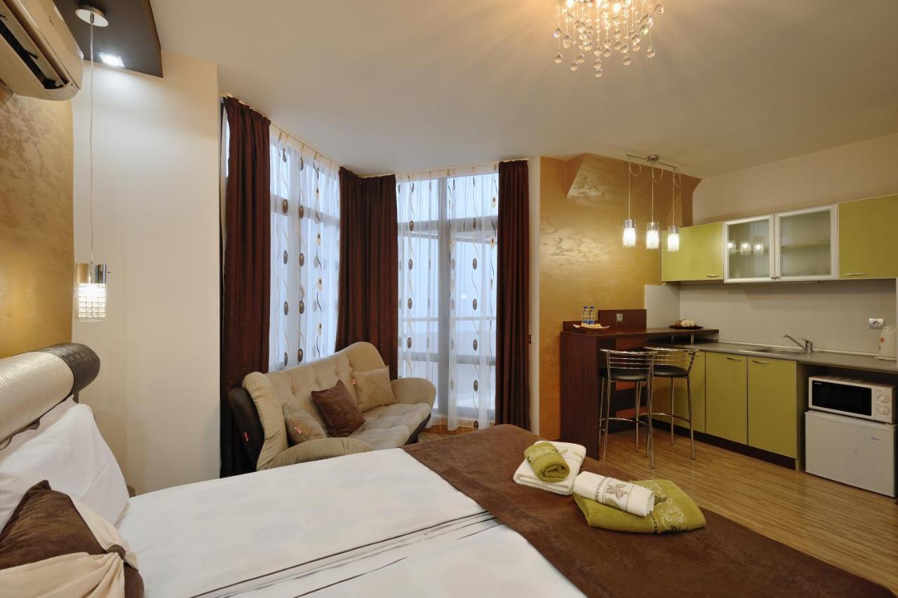 Fantasy Apartaments And Studios Avenue Комплекс Фантазия Хисаря المظهر الخارجي الصورة