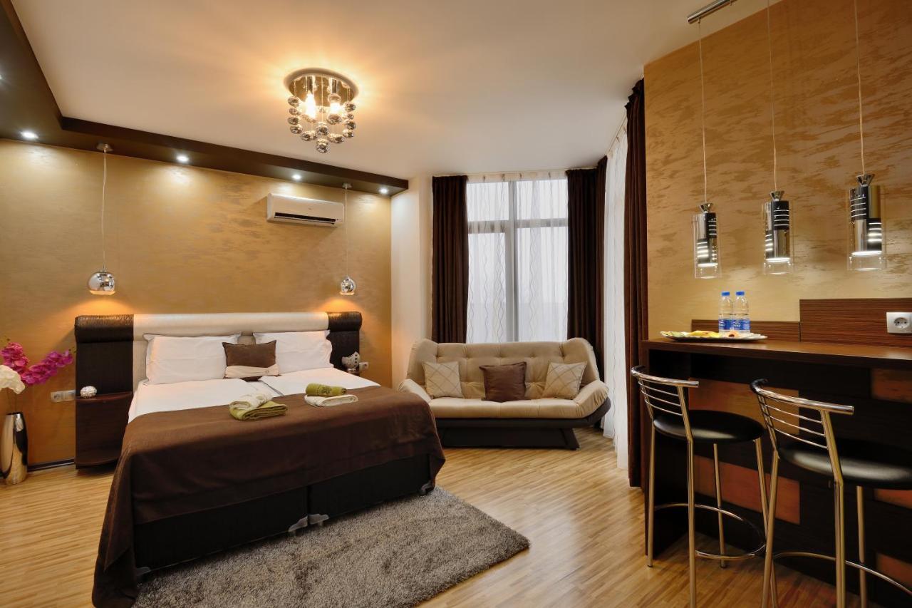 Fantasy Apartaments And Studios Avenue Комплекс Фантазия Хисаря المظهر الخارجي الصورة