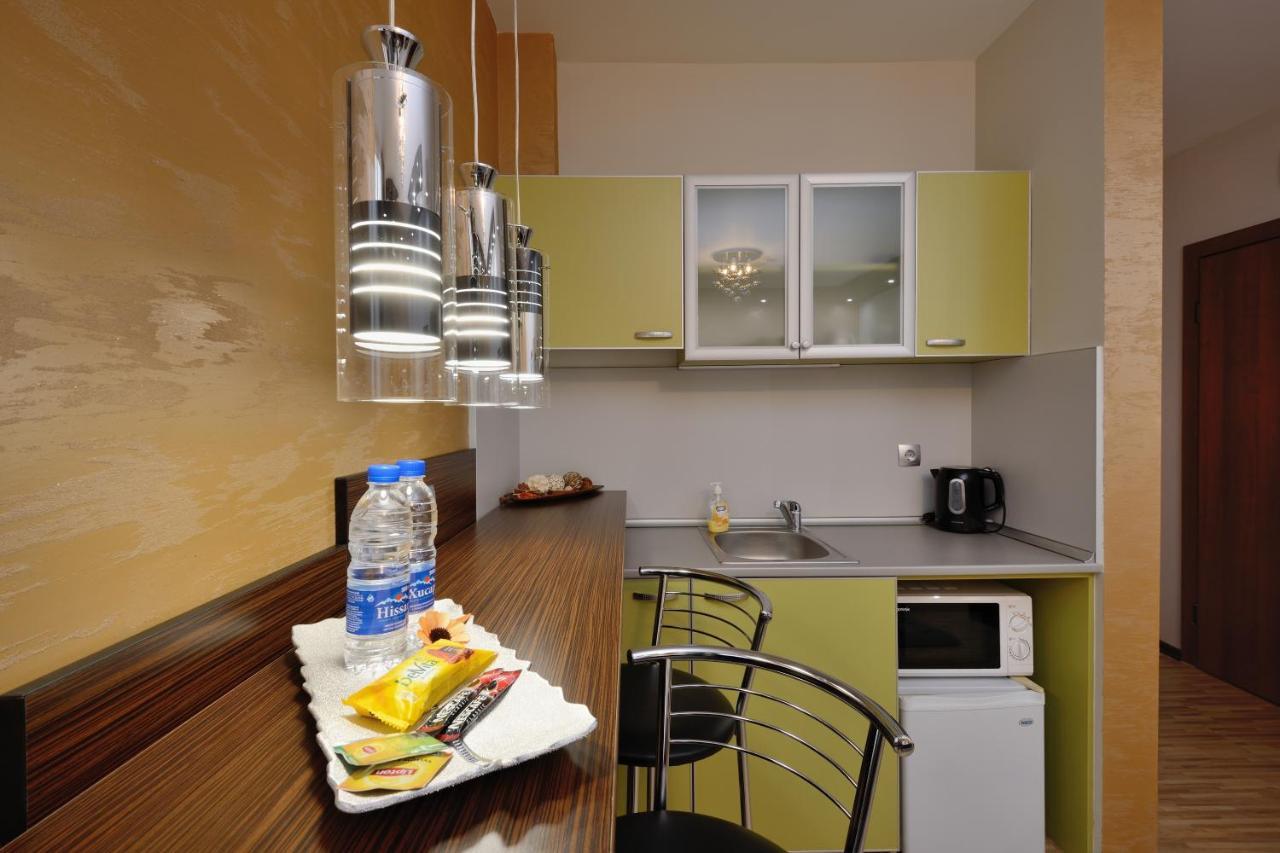 Fantasy Apartaments And Studios Avenue Комплекс Фантазия Хисаря المظهر الخارجي الصورة