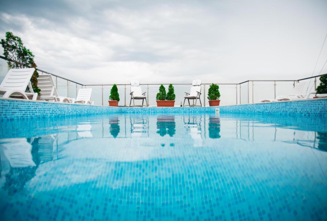 Fantasy Apartaments And Studios Avenue Комплекс Фантазия Хисаря المظهر الخارجي الصورة