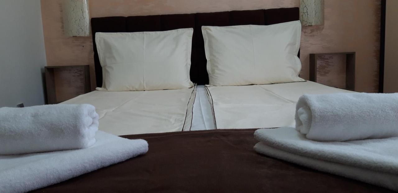 Fantasy Apartaments And Studios Avenue Комплекс Фантазия Хисаря المظهر الخارجي الصورة