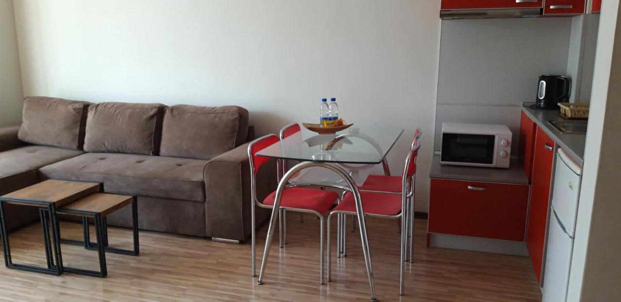 Fantasy Apartaments And Studios Avenue Комплекс Фантазия Хисаря المظهر الخارجي الصورة